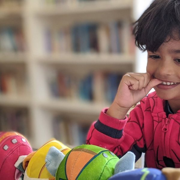 00100lrPORTRAIT_00100_BURST20200624092857912_COVER-scaled