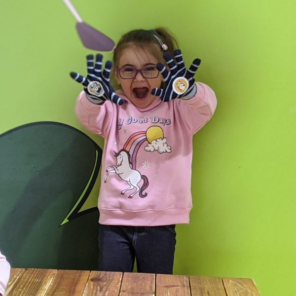 00100lrPORTRAIT_00100_BURST20210601111103211_COVER-scaled